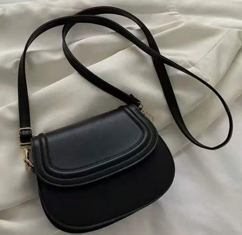 Bolso mini con relieve